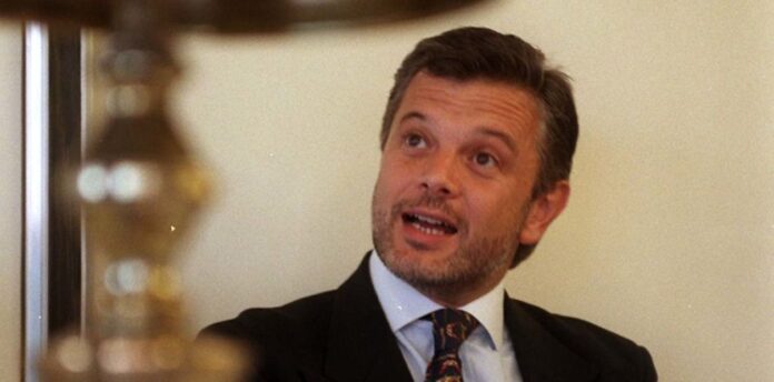 Robo-millonario-a-un-ex-embajador-en-Cordoba